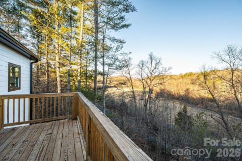 518 Park Way NE Lenoir NC 28645