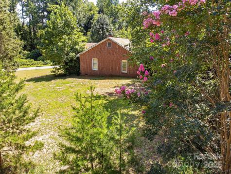 211 Luckadoo Road Bostic NC 28018