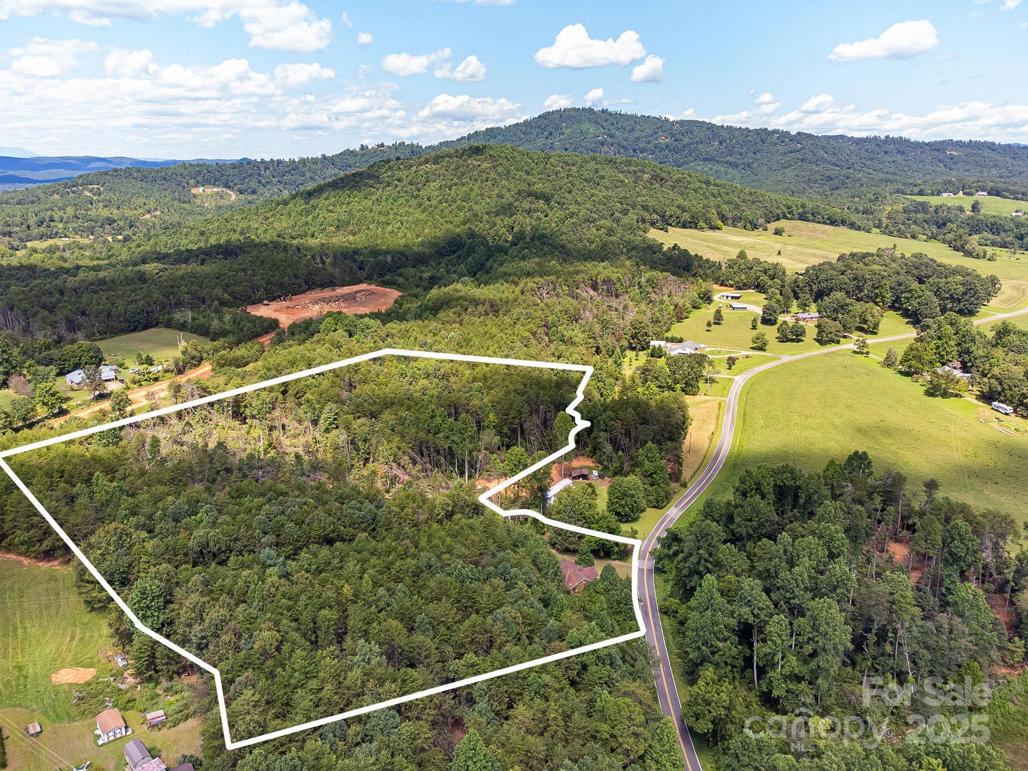211 Luckadoo Road Bostic NC 28018