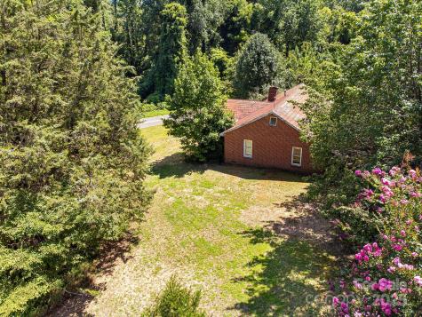 211 Luckadoo Road Bostic NC 28018