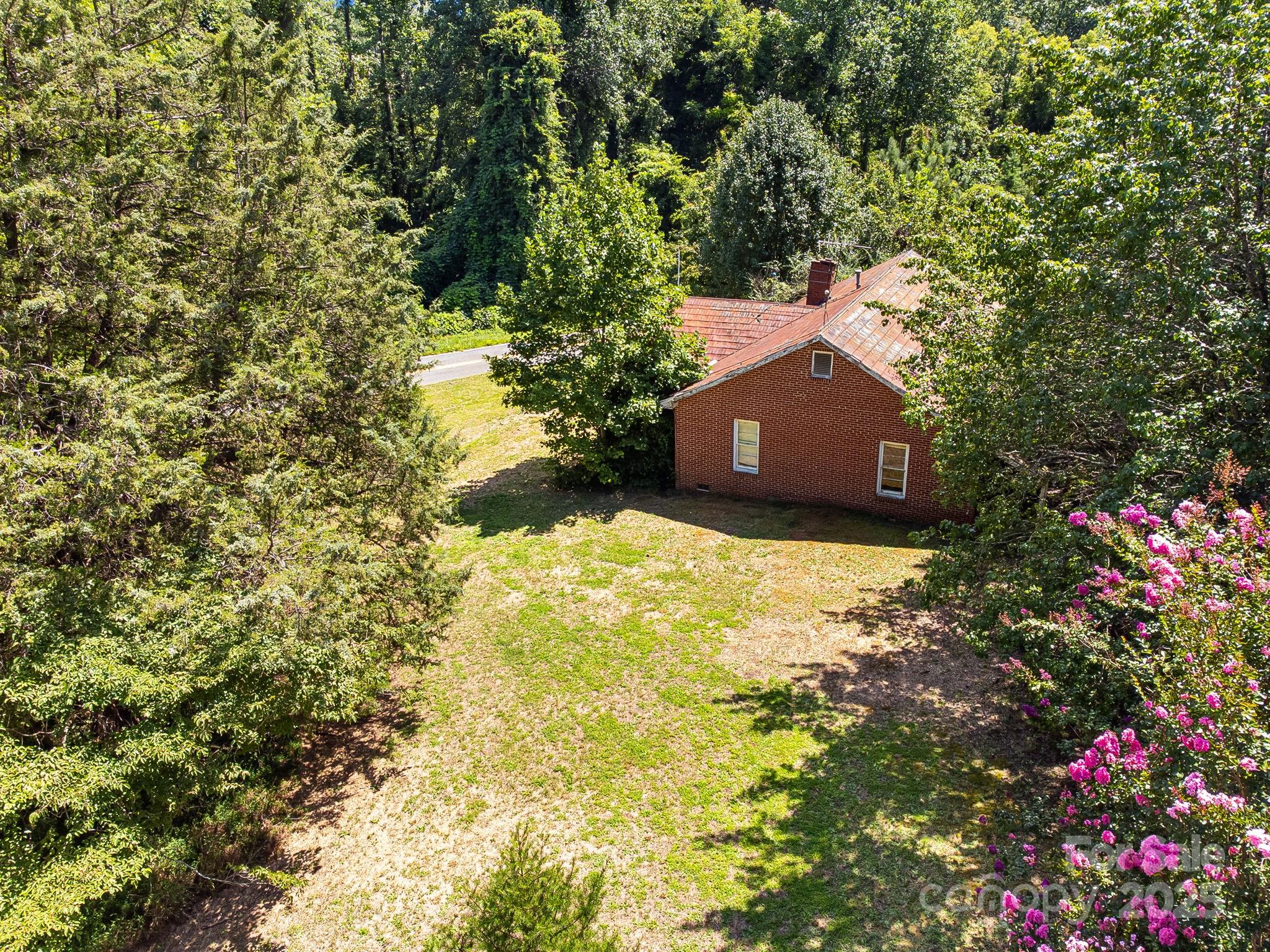 211 Luckadoo Road Bostic NC 28018