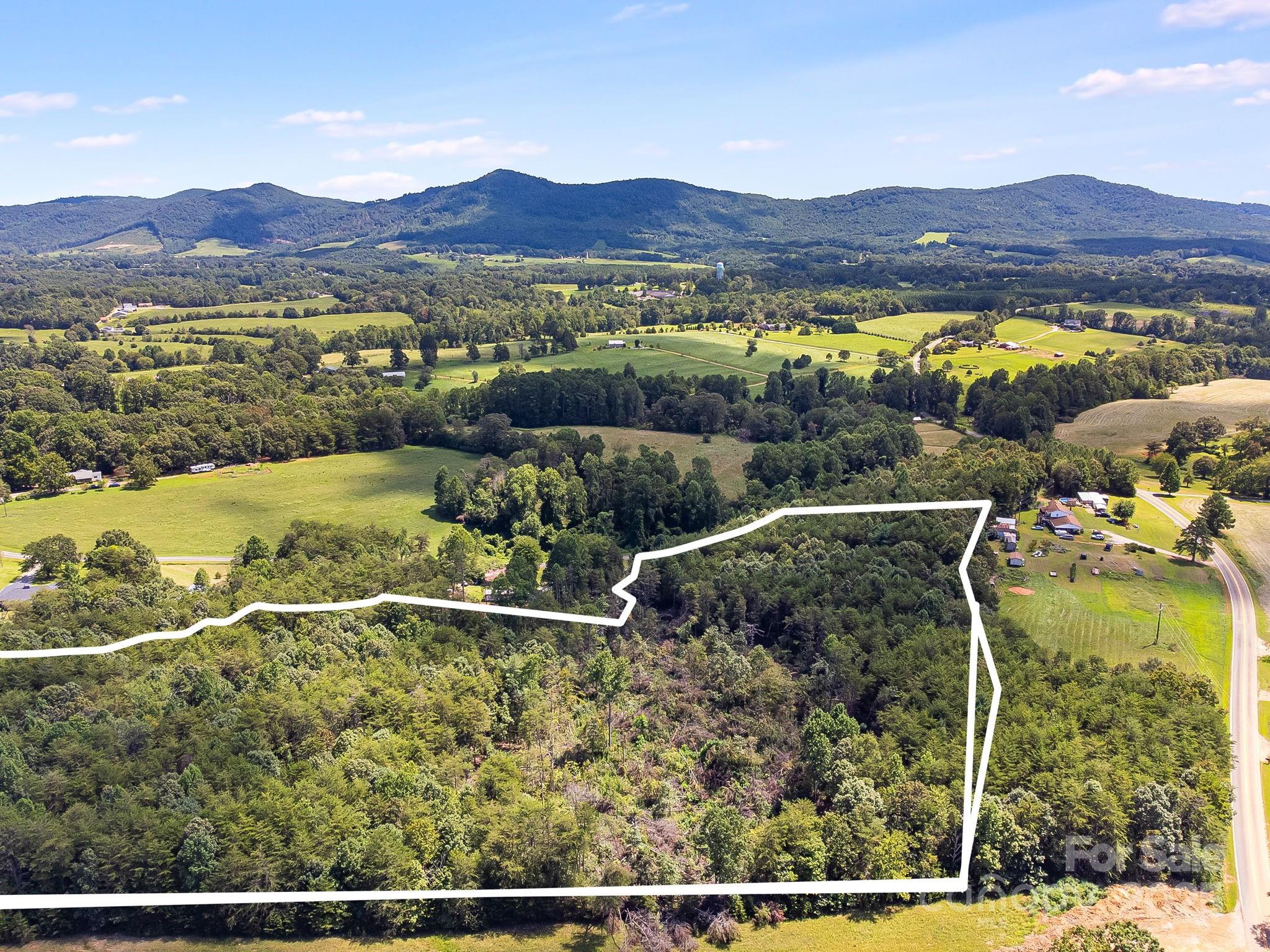 211 Luckadoo Road Bostic NC 28018