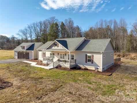 90 Saddle Club Lane Hendersonville NC 28739
