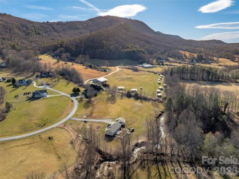 90 Saddle Club Lane Hendersonville NC 28739