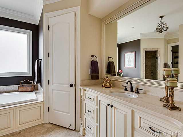 5910 Saint John Lane Charlotte NC 28210