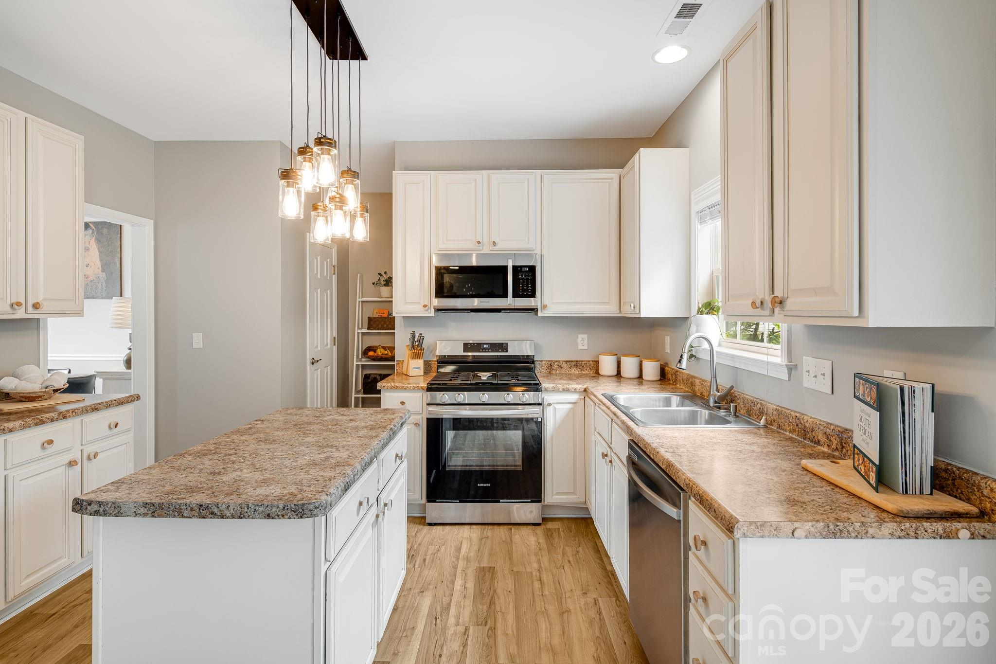20 Stone River Drive Asheville NC 28804