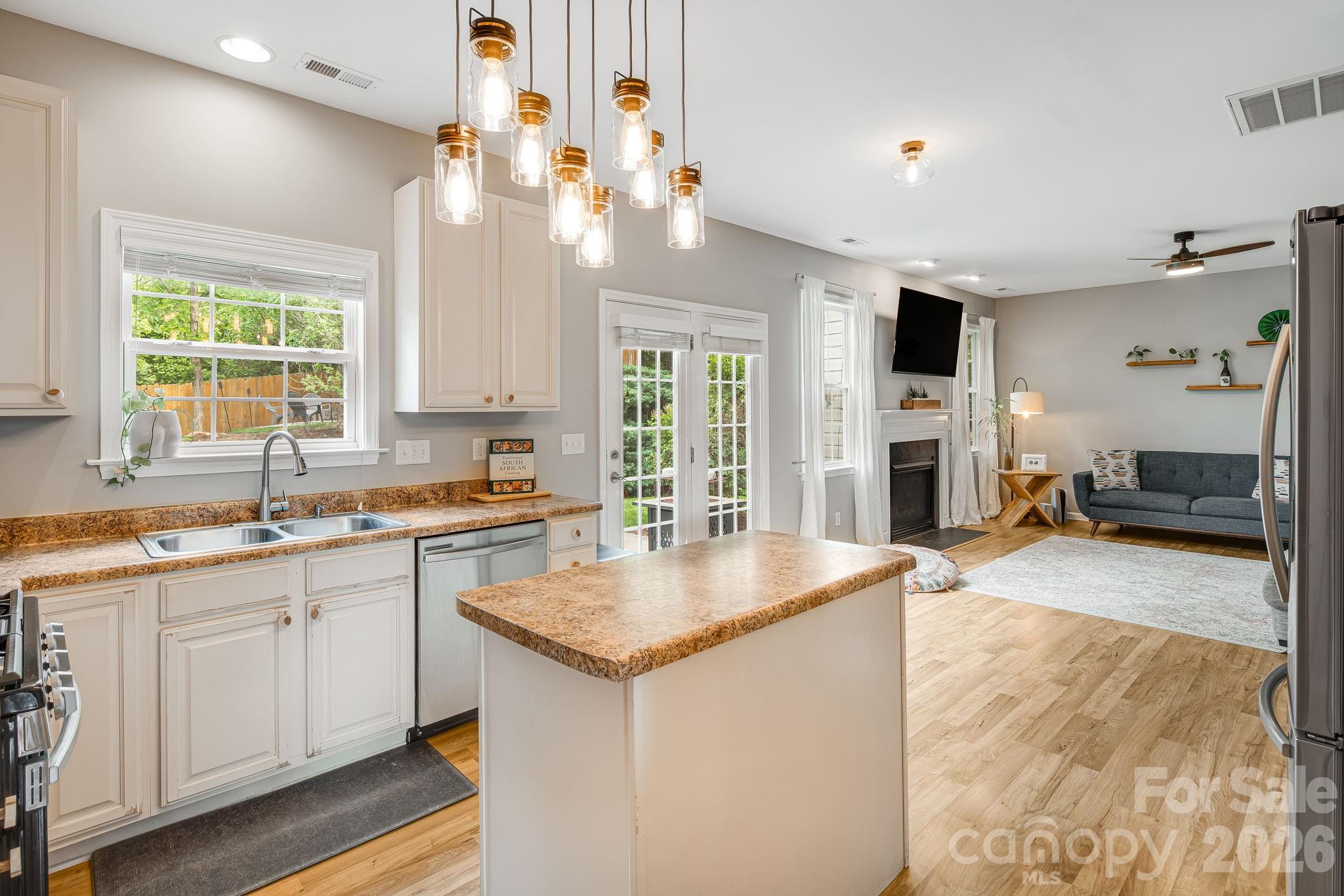 20 Stone River Drive Asheville NC 28804