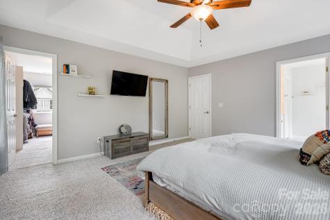 20 Stone River Drive Asheville NC 28804