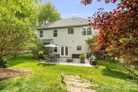 20 Stone River Drive Asheville NC 28804