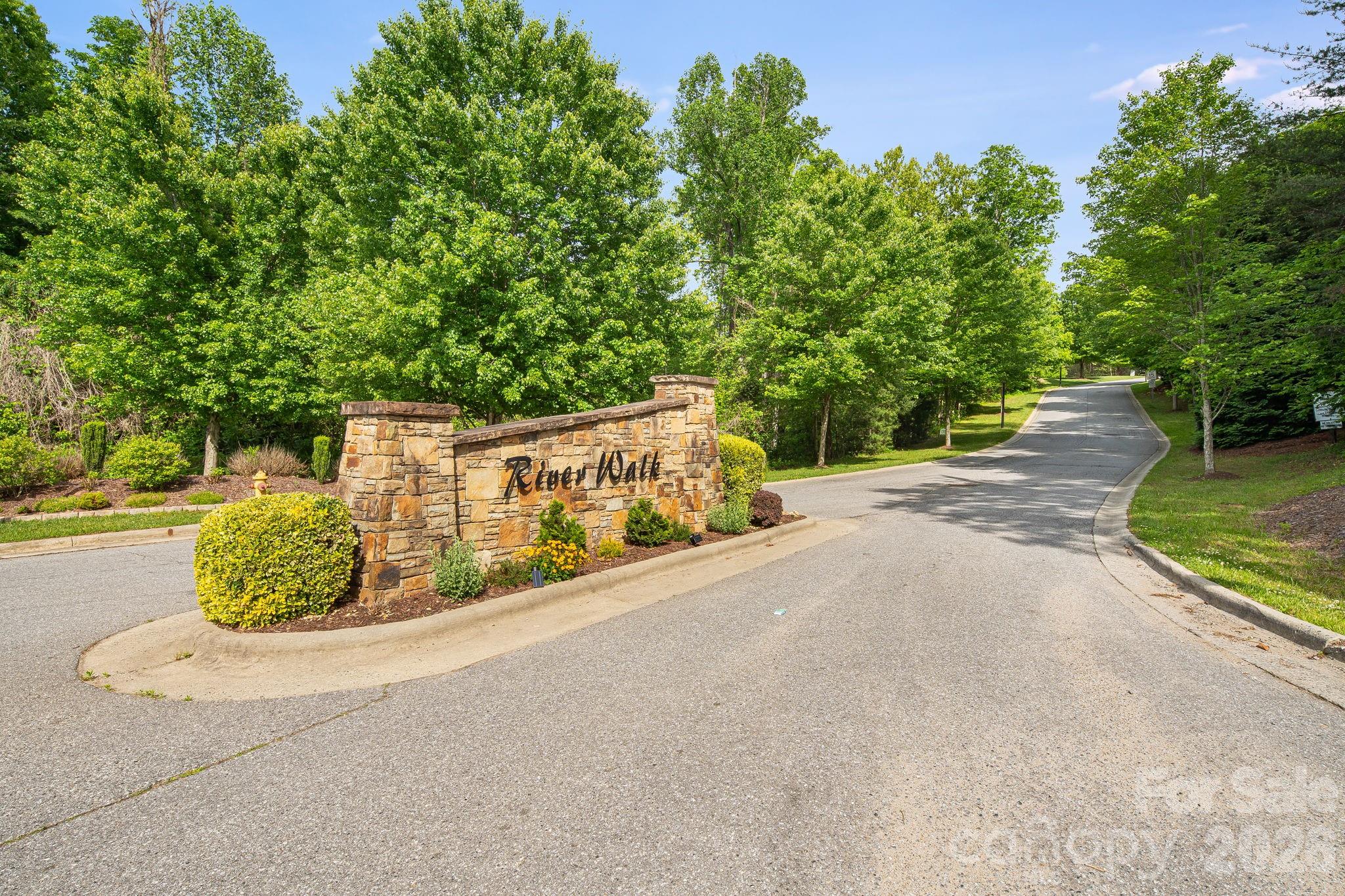 20 Stone River Drive Asheville NC 28804