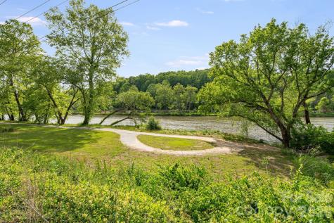 20 Stone River Drive Asheville NC 28804