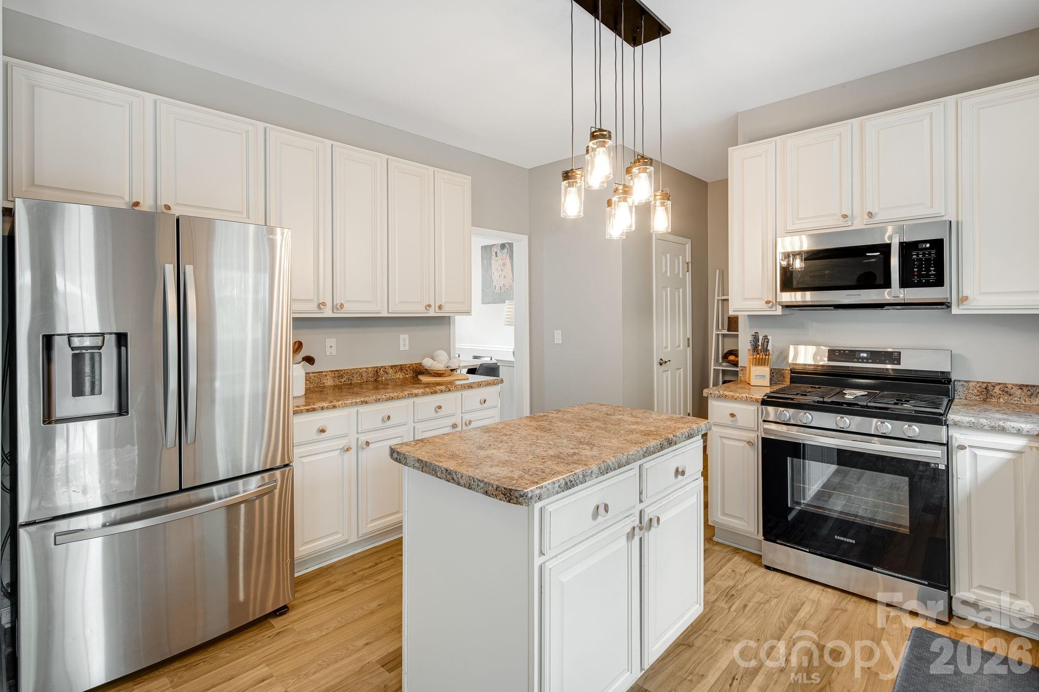 20 Stone River Drive Asheville NC 28804