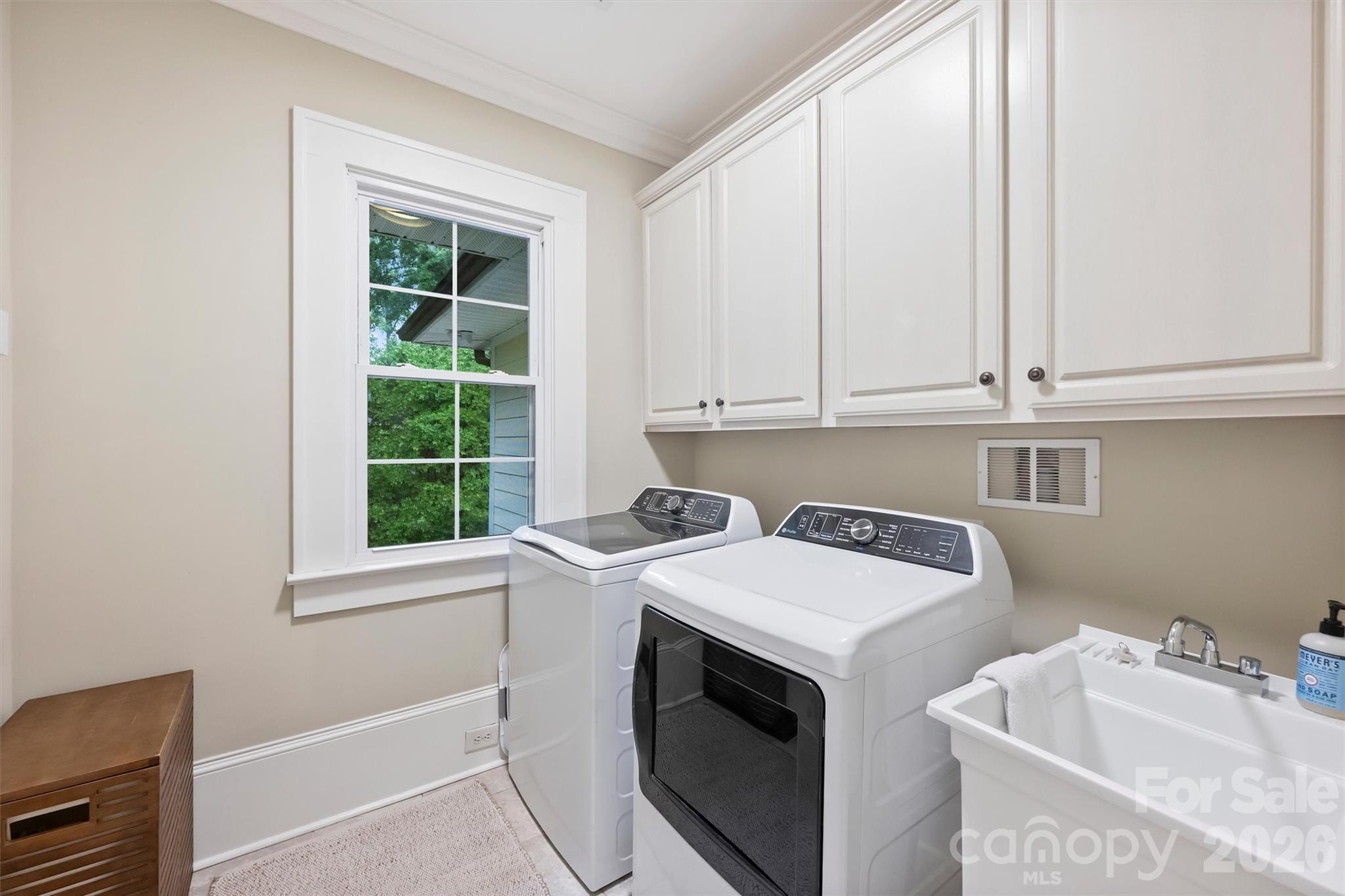 614 Olde Cotswold Court Charlotte NC 28211