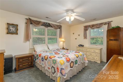 99 Meadowbrook Circle Brevard NC 28712