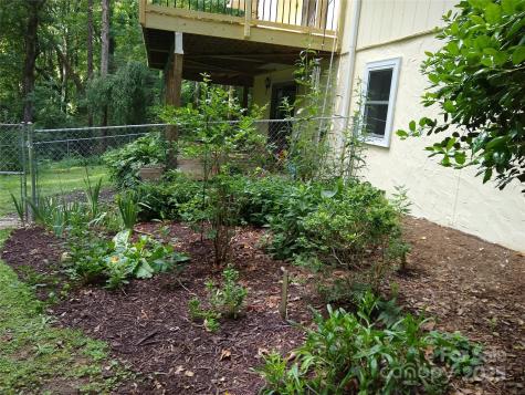 99 Meadowbrook Circle Brevard NC 28712