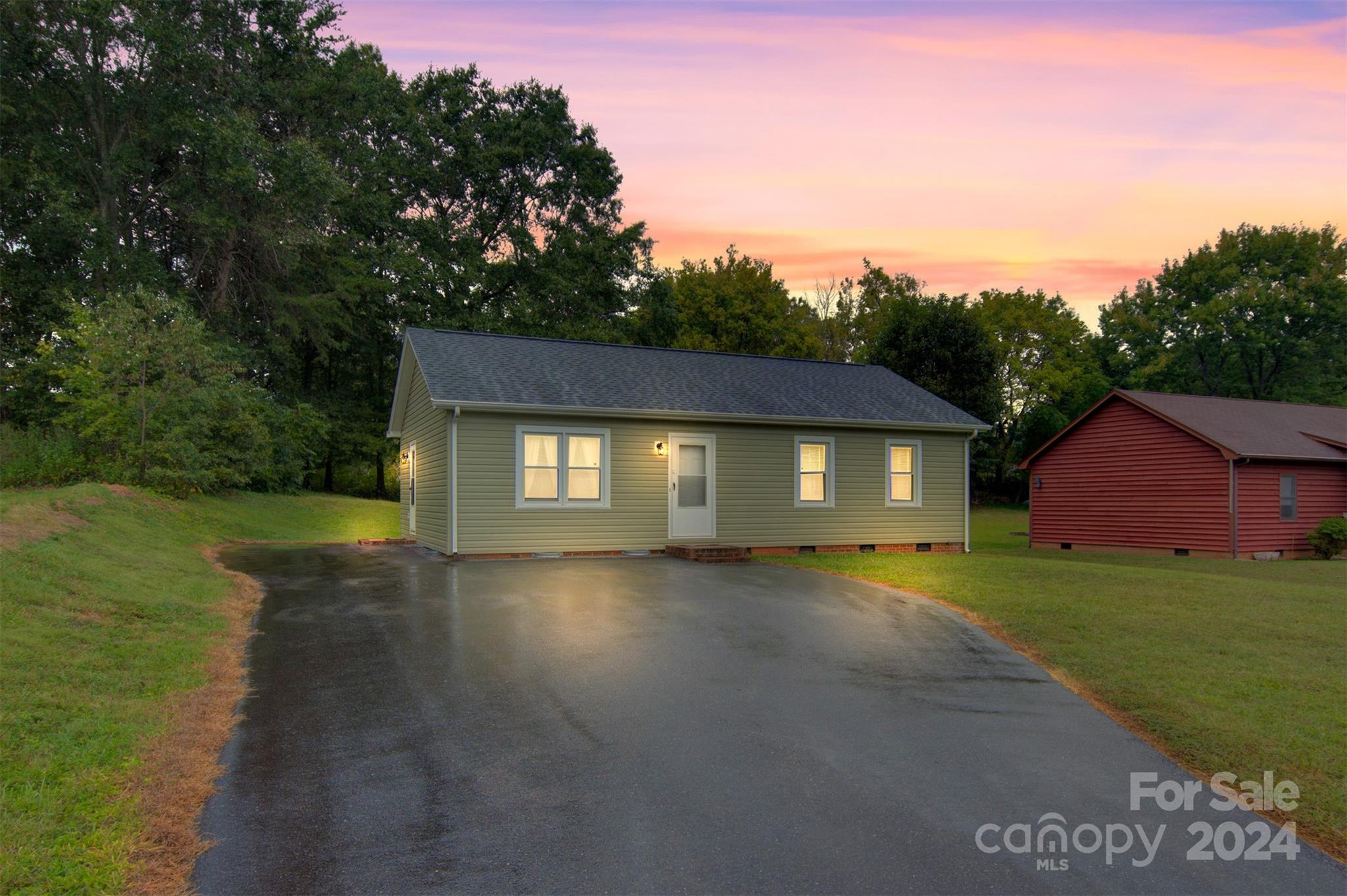 2757 34th Street Place NE Hickory NC 28601
