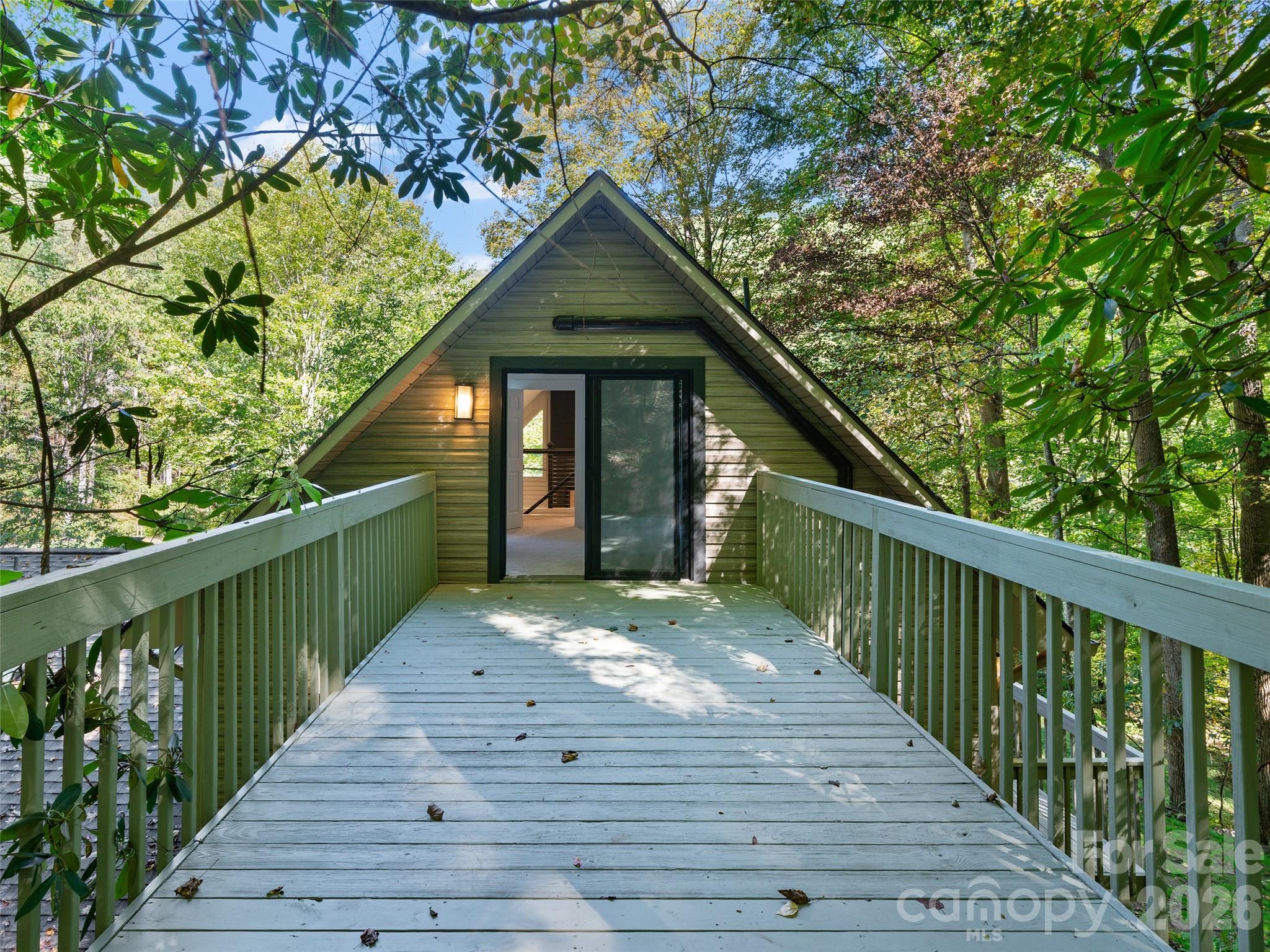 81 Summer Trees Lane Burnsville NC 28714