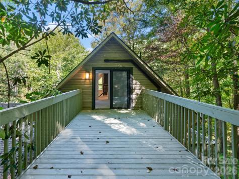81 Summer Trees Lane Burnsville NC 28714