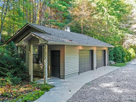 81 Summer Trees Lane Burnsville NC 28714