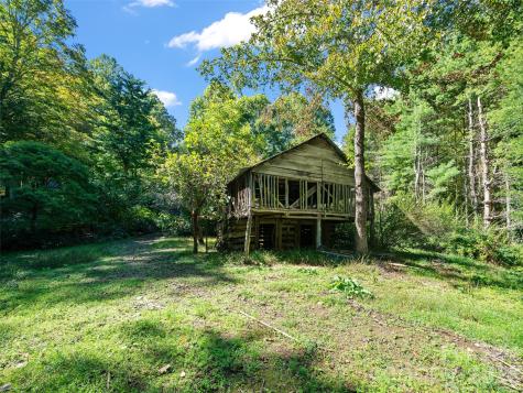 81 Summer Trees Lane Burnsville NC 28714