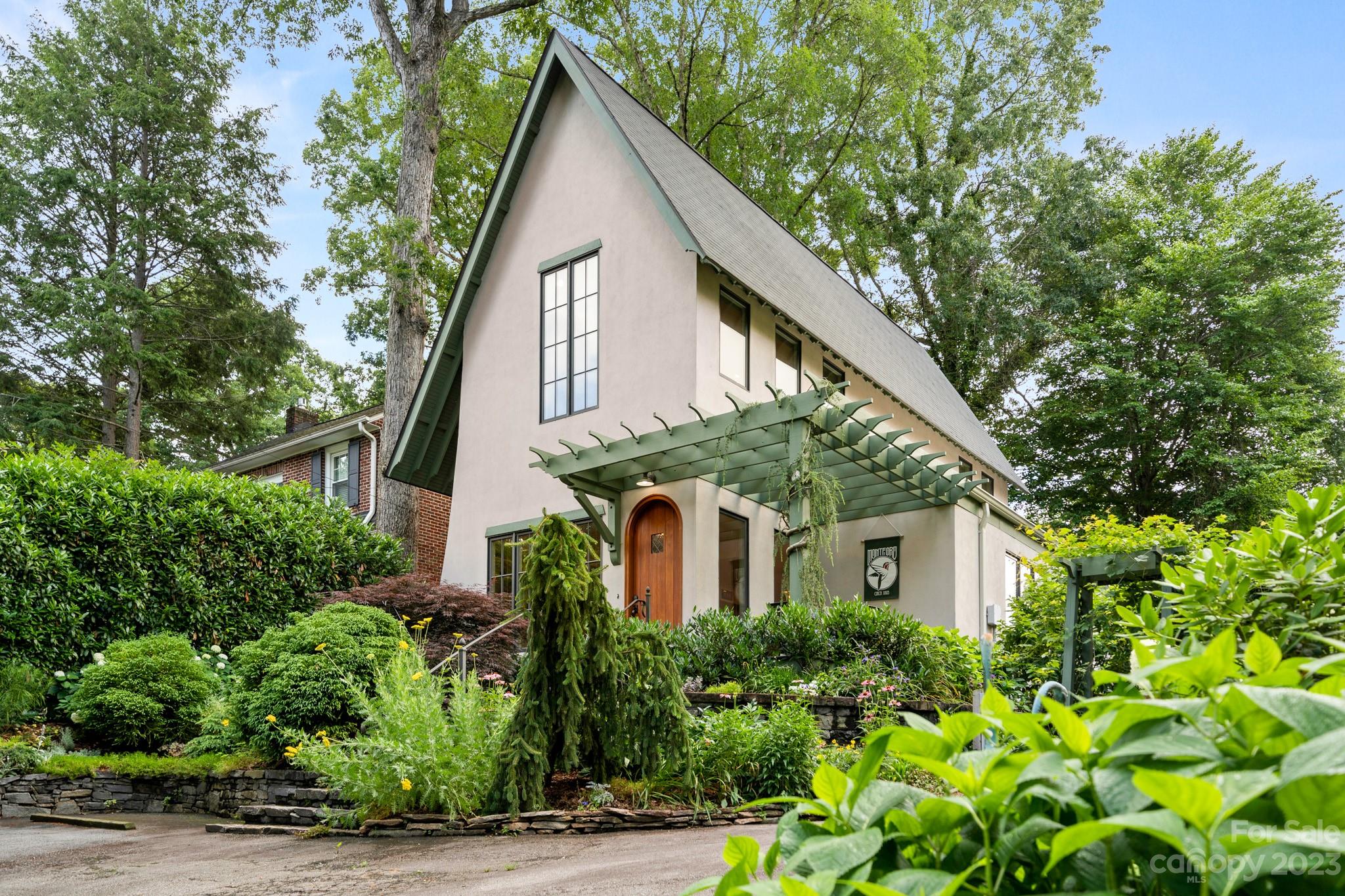 26 Sylvan Avenue Asheville NC 28801