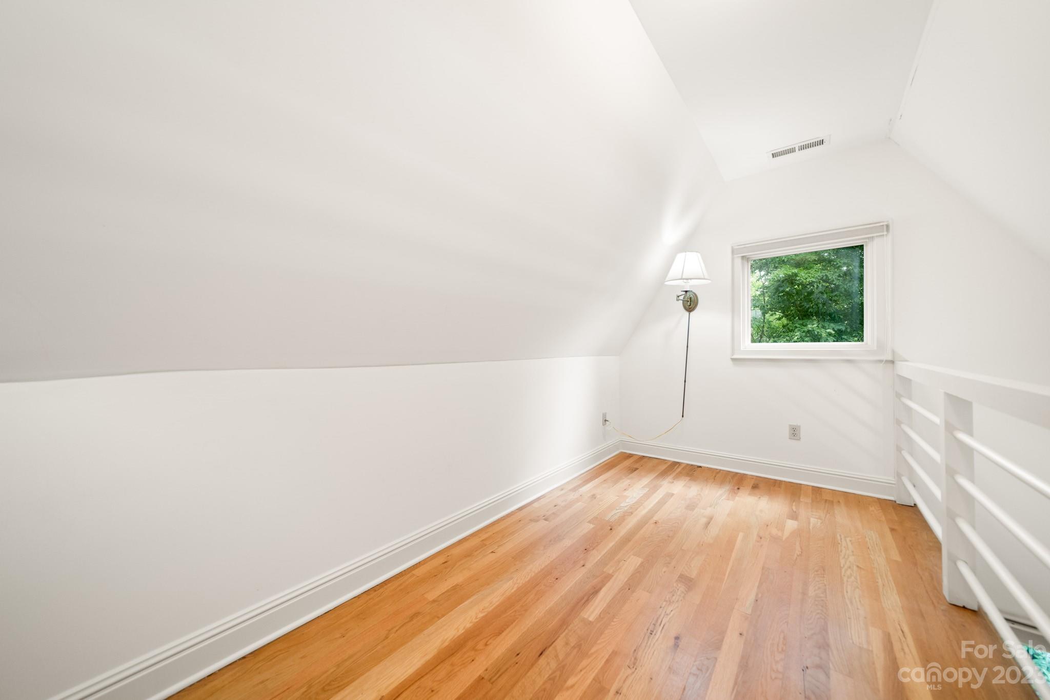 26 Sylvan Avenue Asheville NC 28801