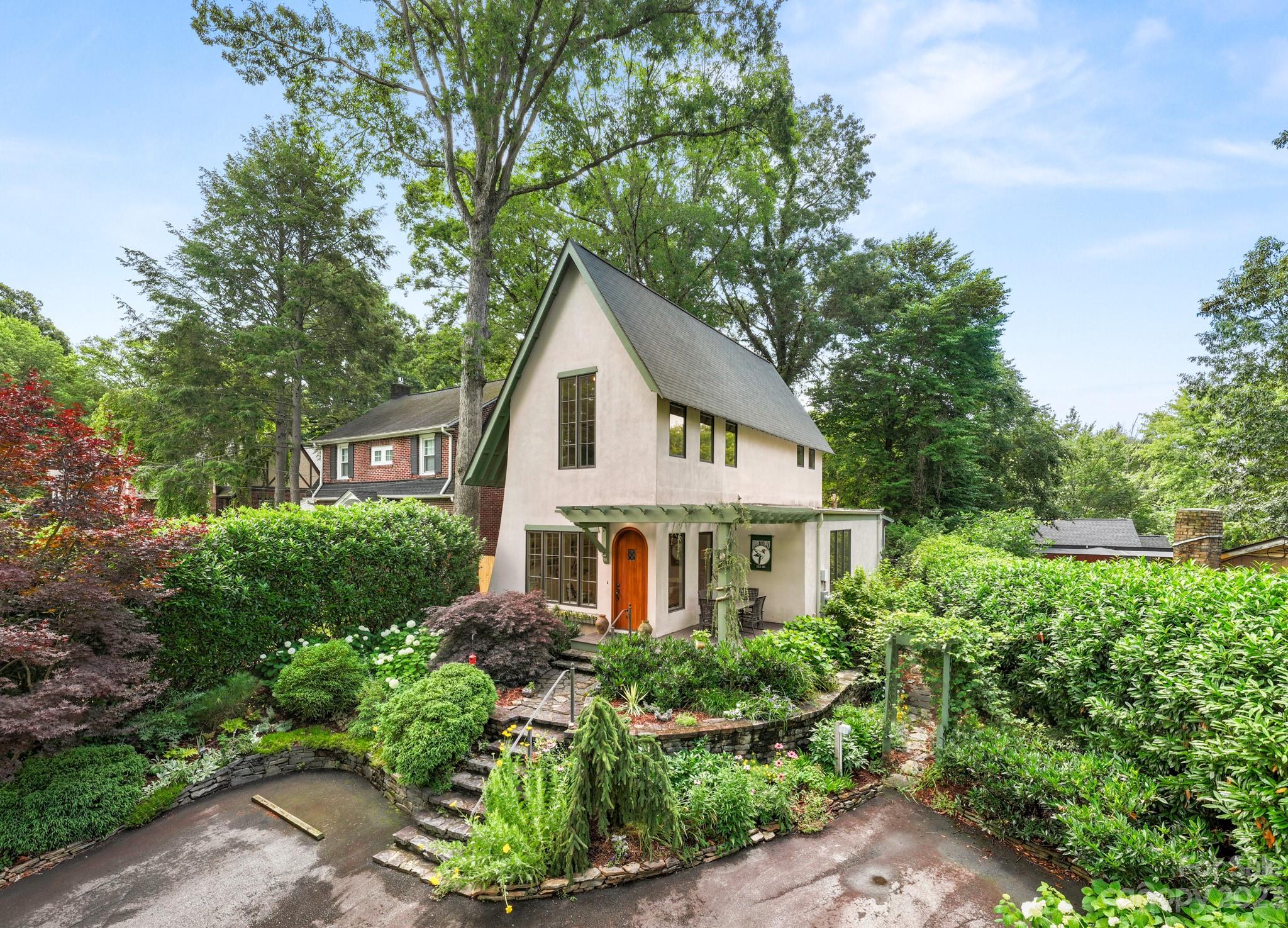 26 Sylvan Avenue Asheville NC 28801