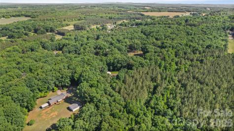 39328 Holly Ridge Road New London NC 28127