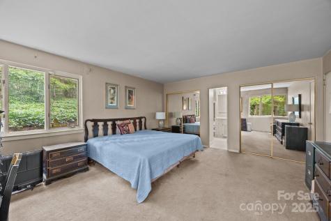 111 Griffing Circle Asheville NC 28804