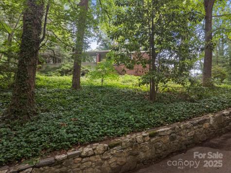 111 Griffing Circle Asheville NC 28804