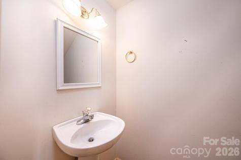 142 39th Avenue Court NW Hickory NC 28601