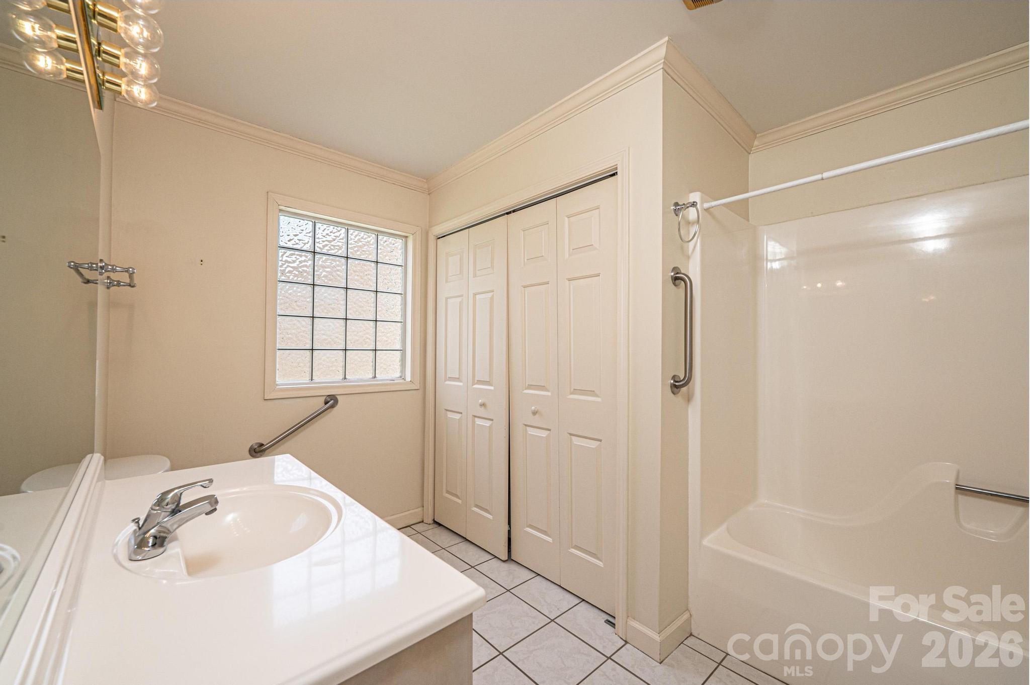 142 39th Avenue Court NW Hickory NC 28601