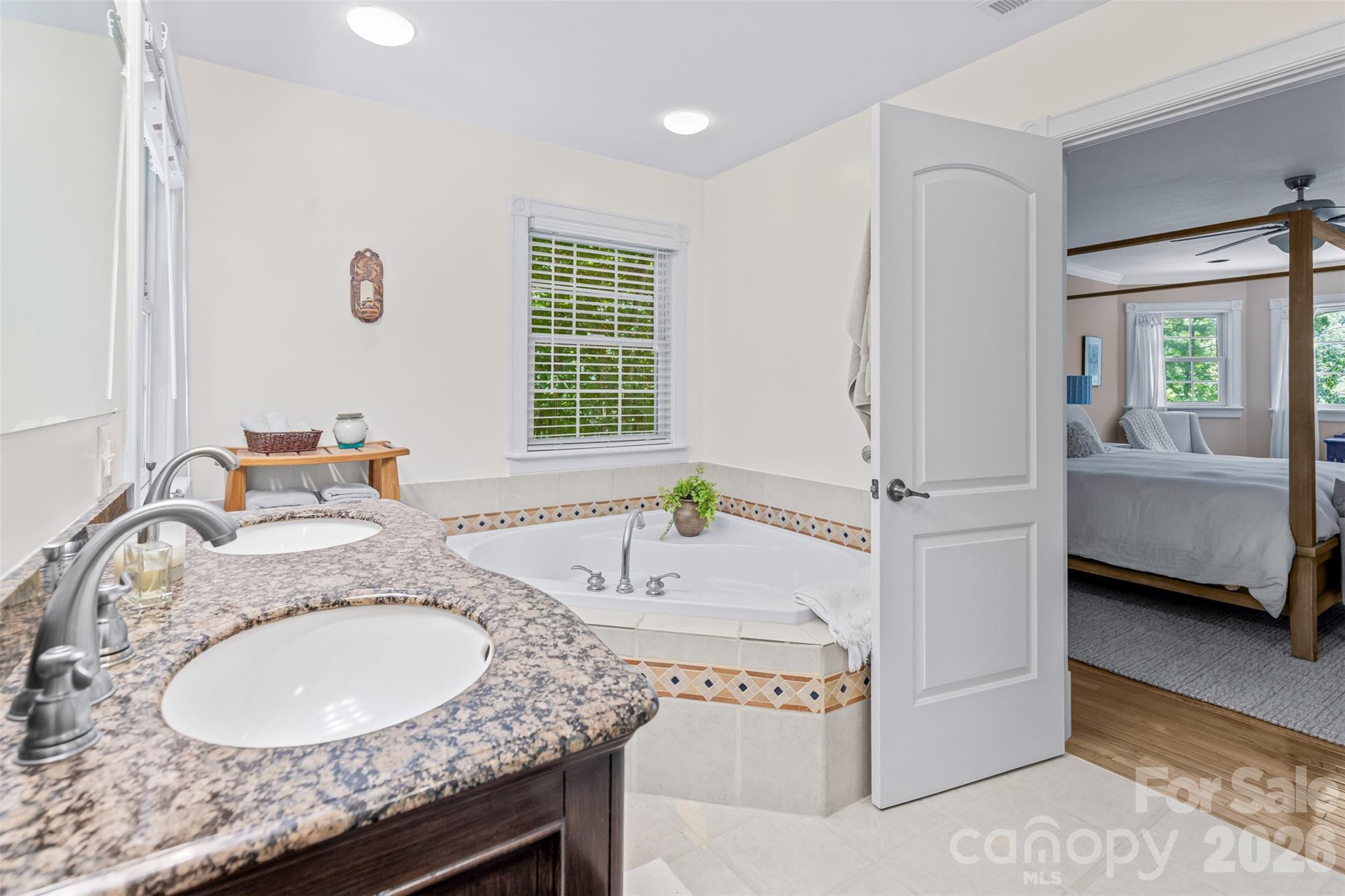 72 Whitfield Lane Weaverville NC 28787