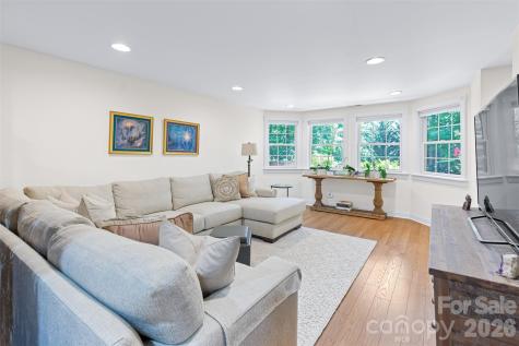 72 Whitfield Lane Weaverville NC 28787