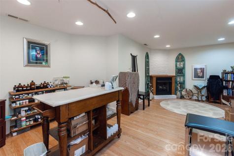 72 Whitfield Lane Weaverville NC 28787