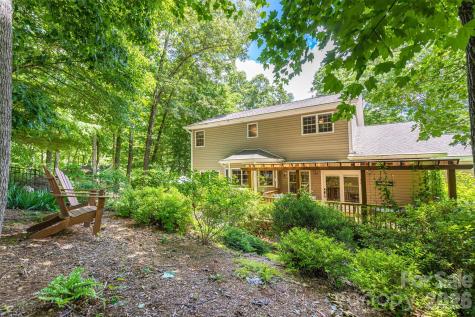 72 Whitfield Lane Weaverville NC 28787