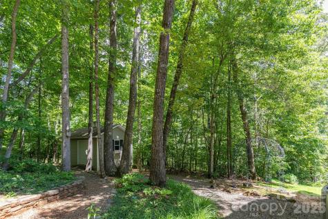 72 Whitfield Lane Weaverville NC 28787