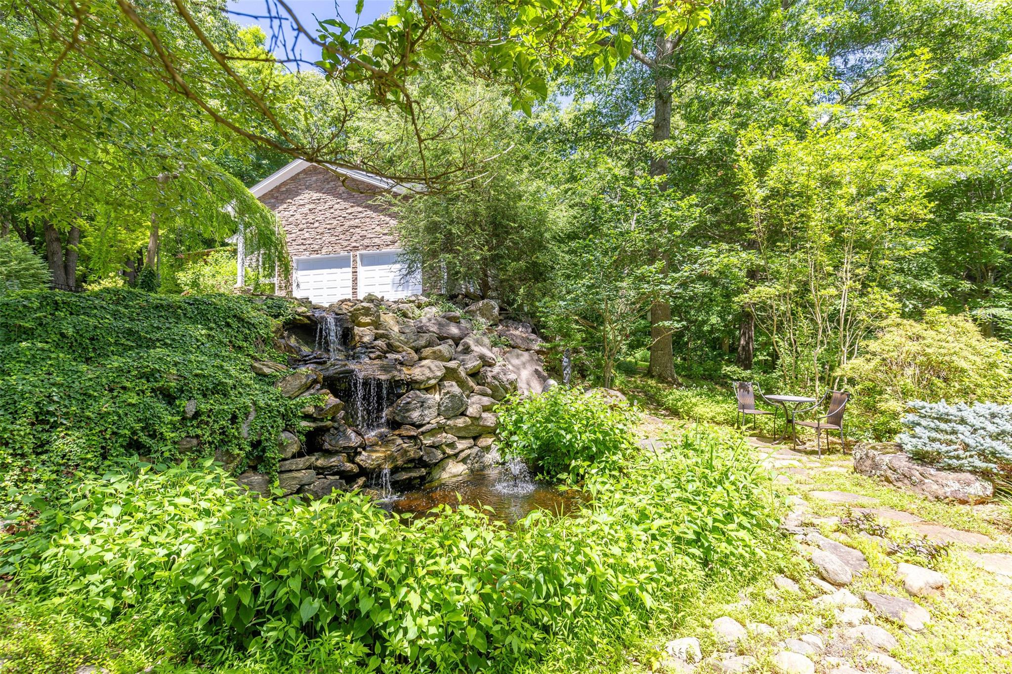 72 Whitfield Lane Weaverville NC 28787