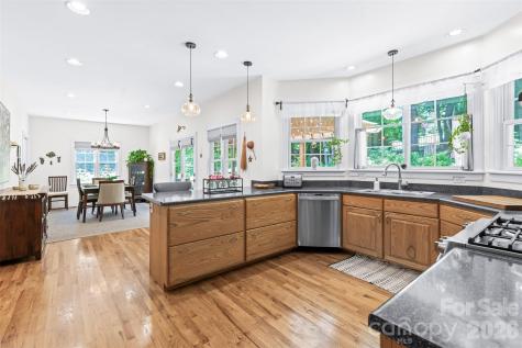 72 Whitfield Lane Weaverville NC 28787