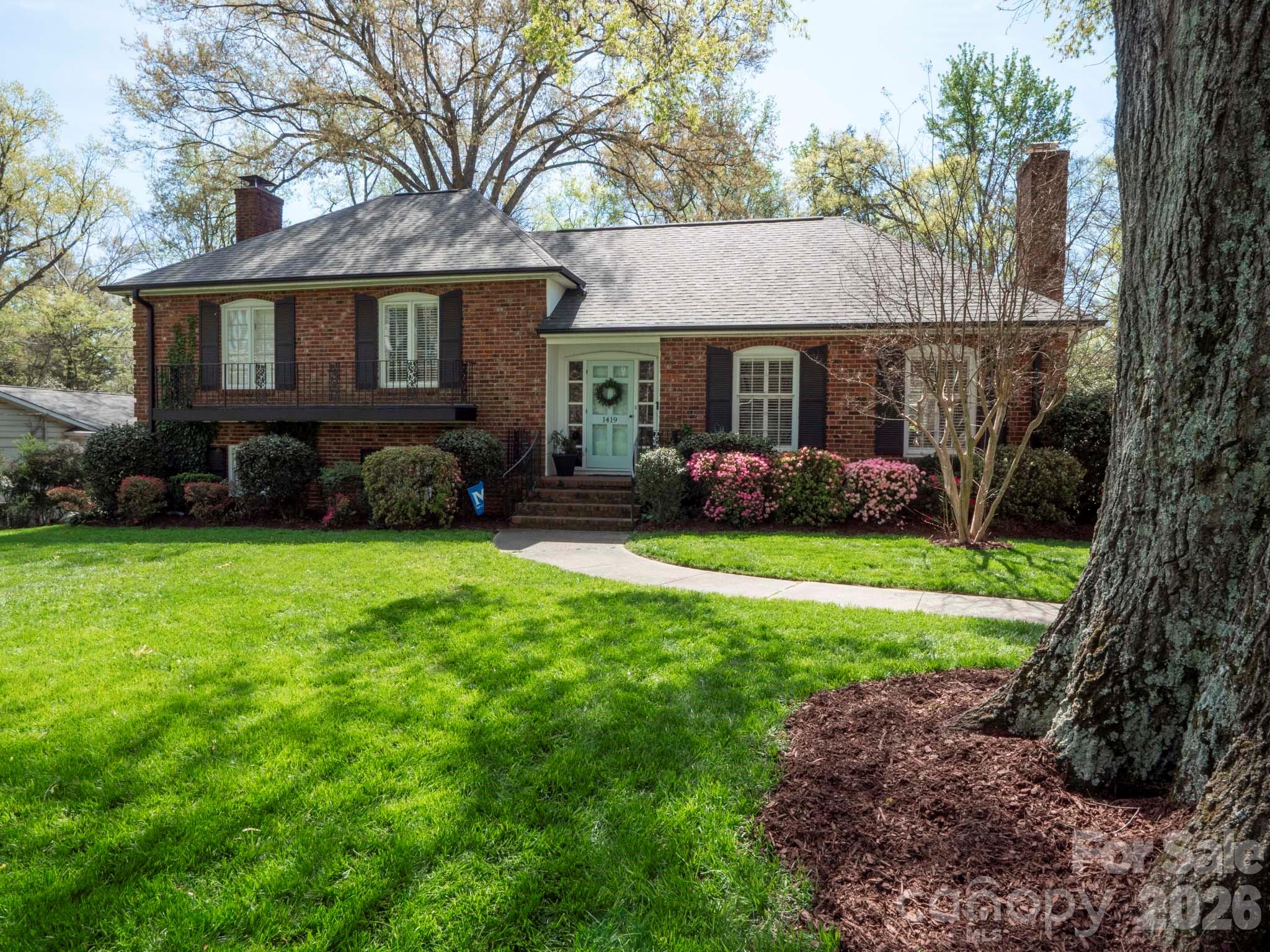 1419 Cavendish Court Charlotte NC 28211