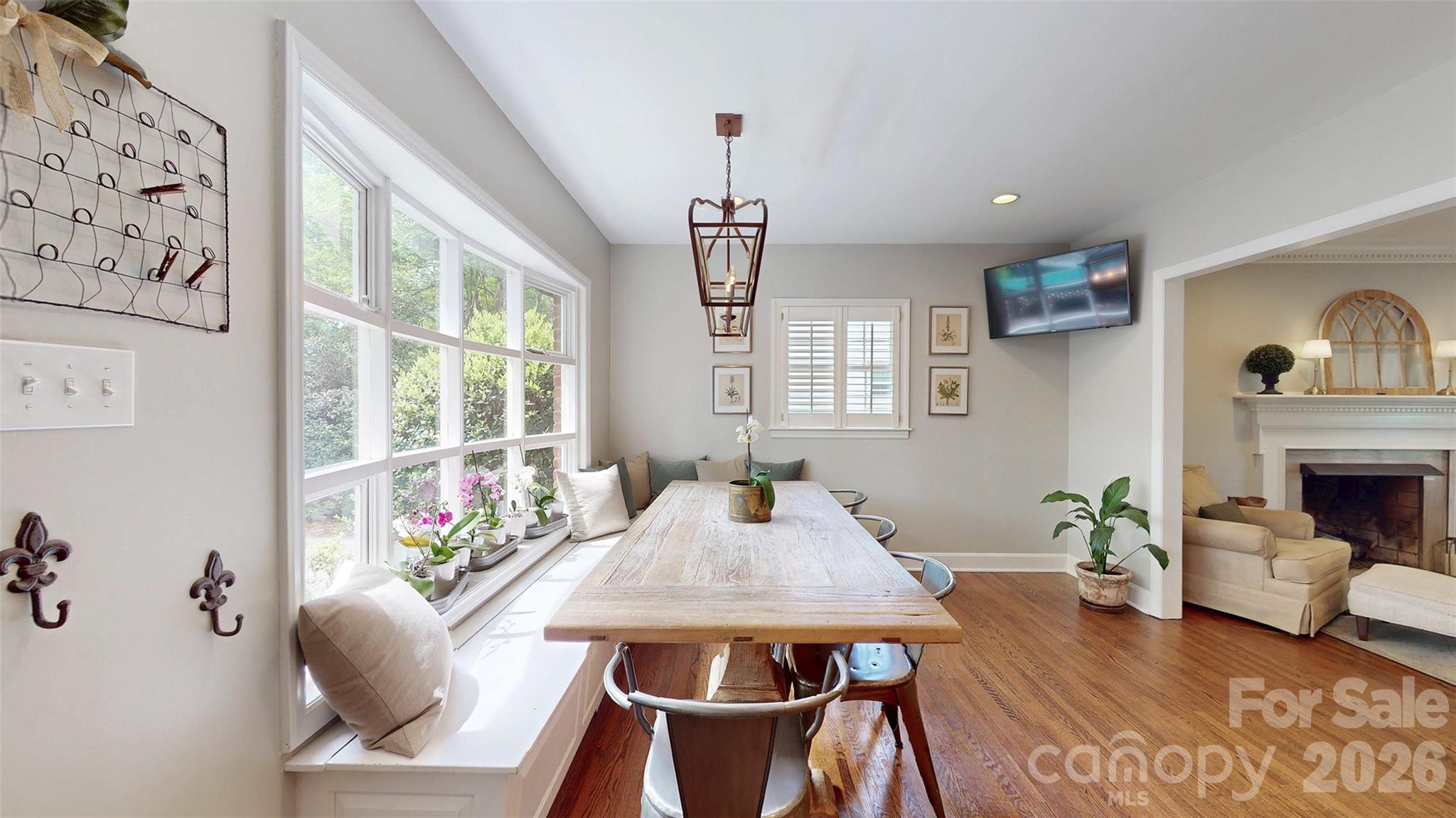 1419 Cavendish Court Charlotte NC 28211