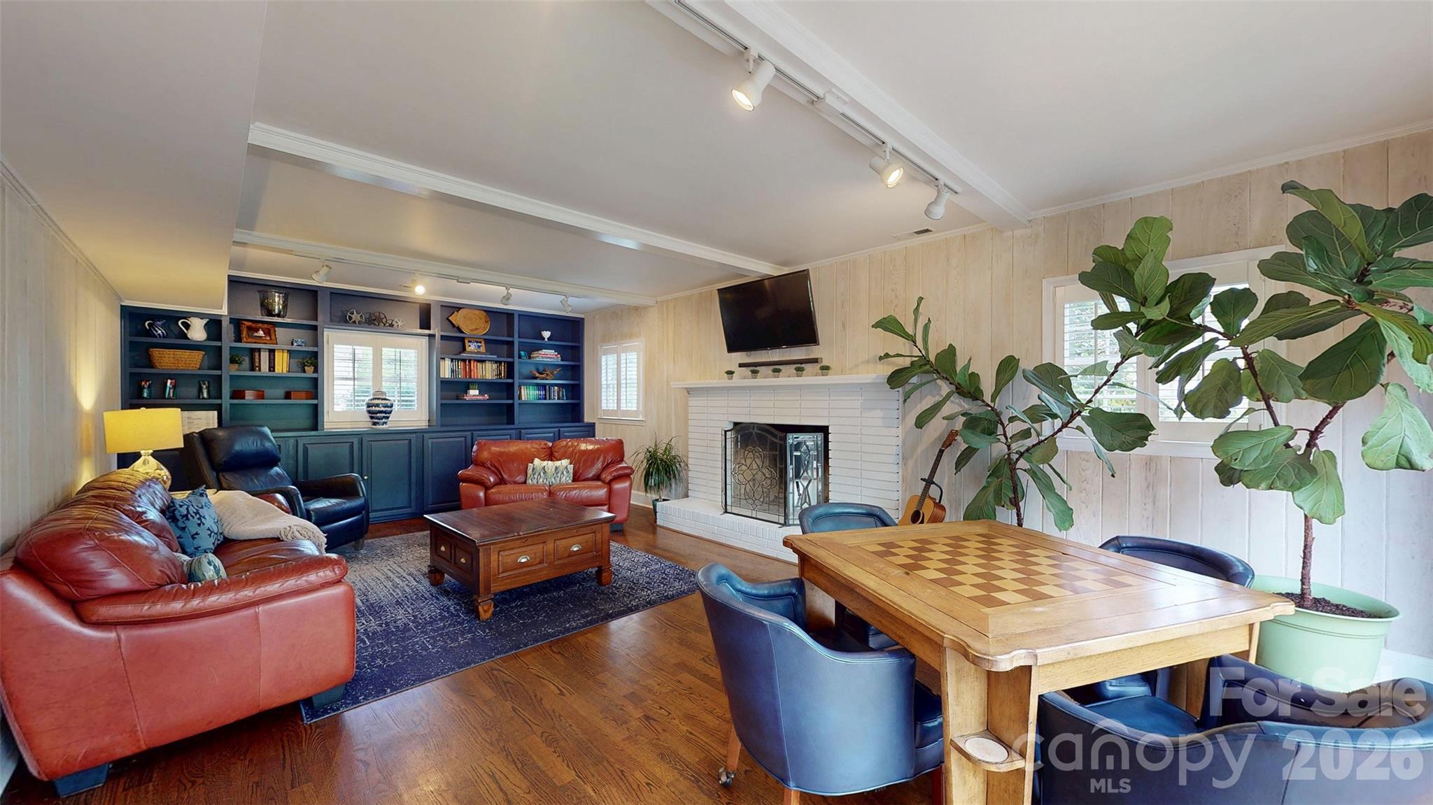 1419 Cavendish Court Charlotte NC 28211
