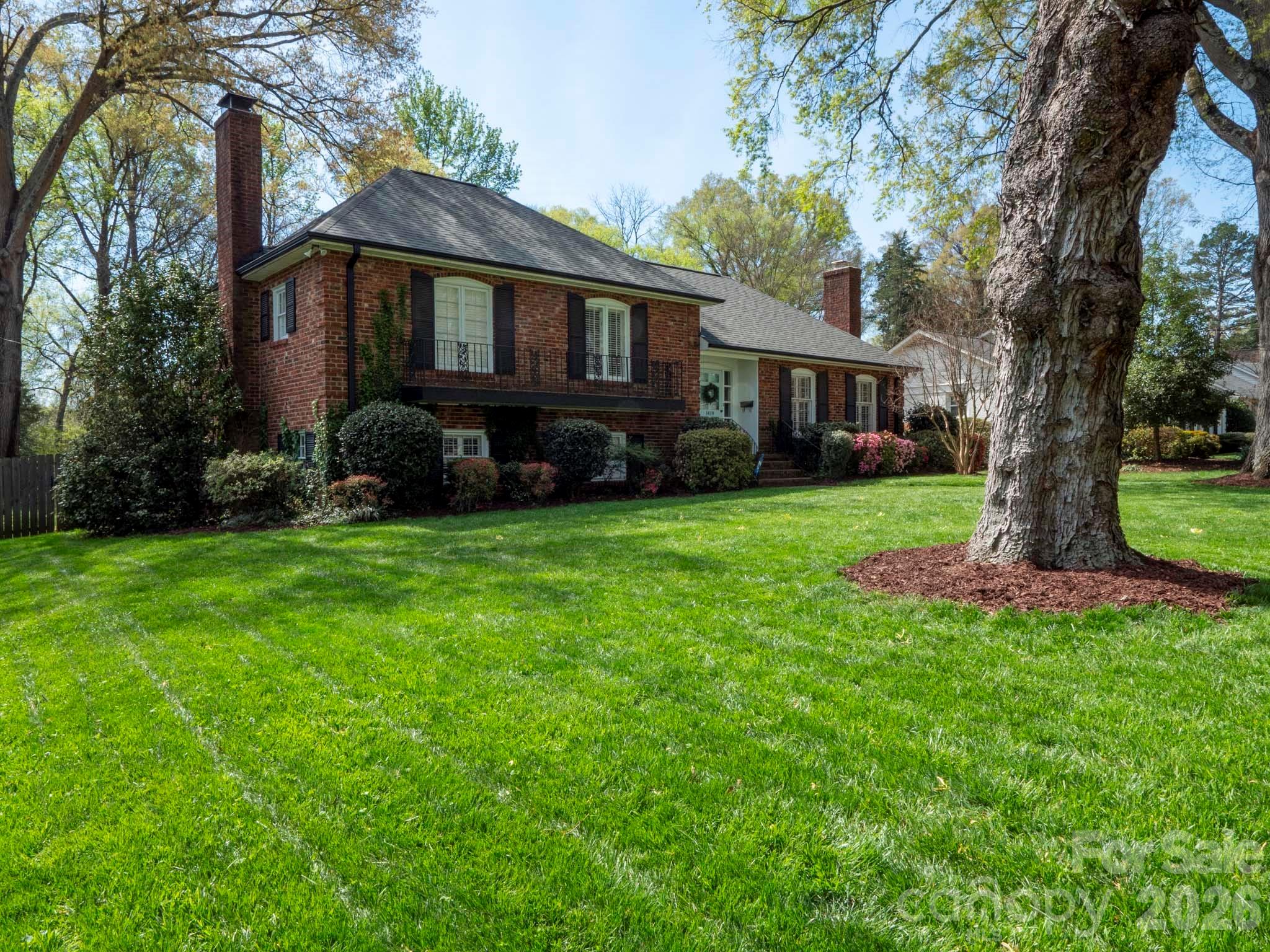 1419 Cavendish Court Charlotte NC 28211