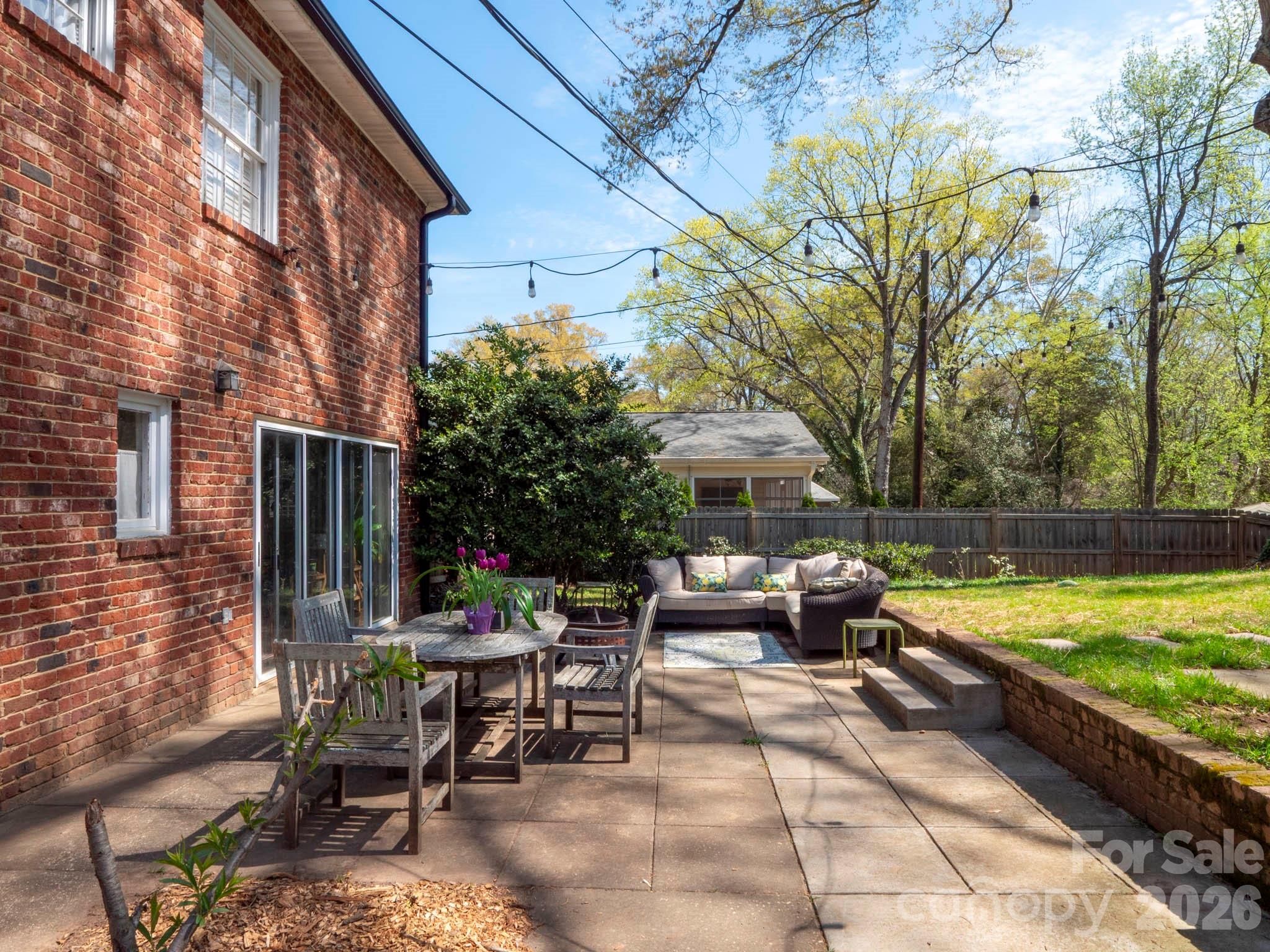 1419 Cavendish Court Charlotte NC 28211