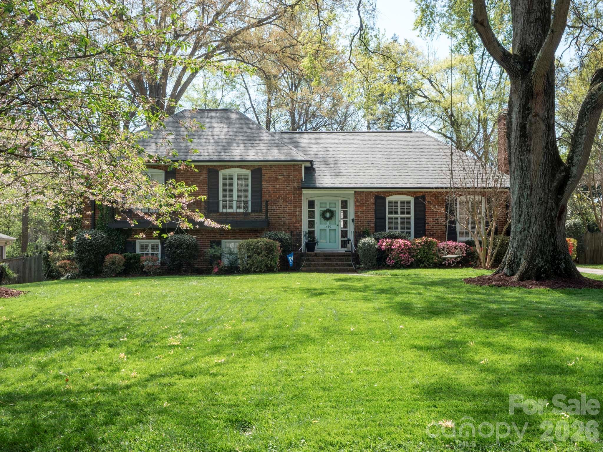 1419 Cavendish Court Charlotte NC 28211