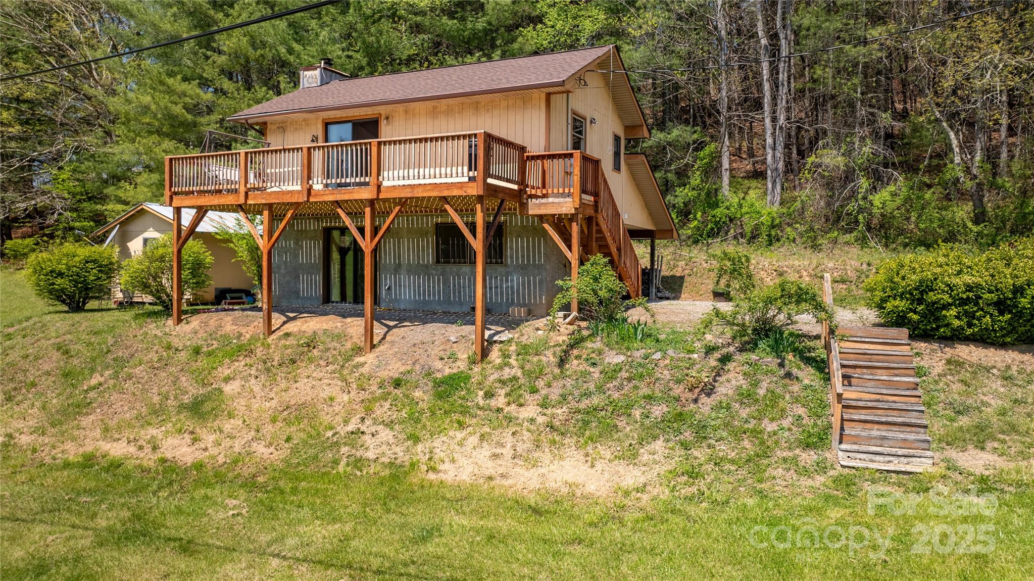 21 Barkers Lane Clyde NC 28721