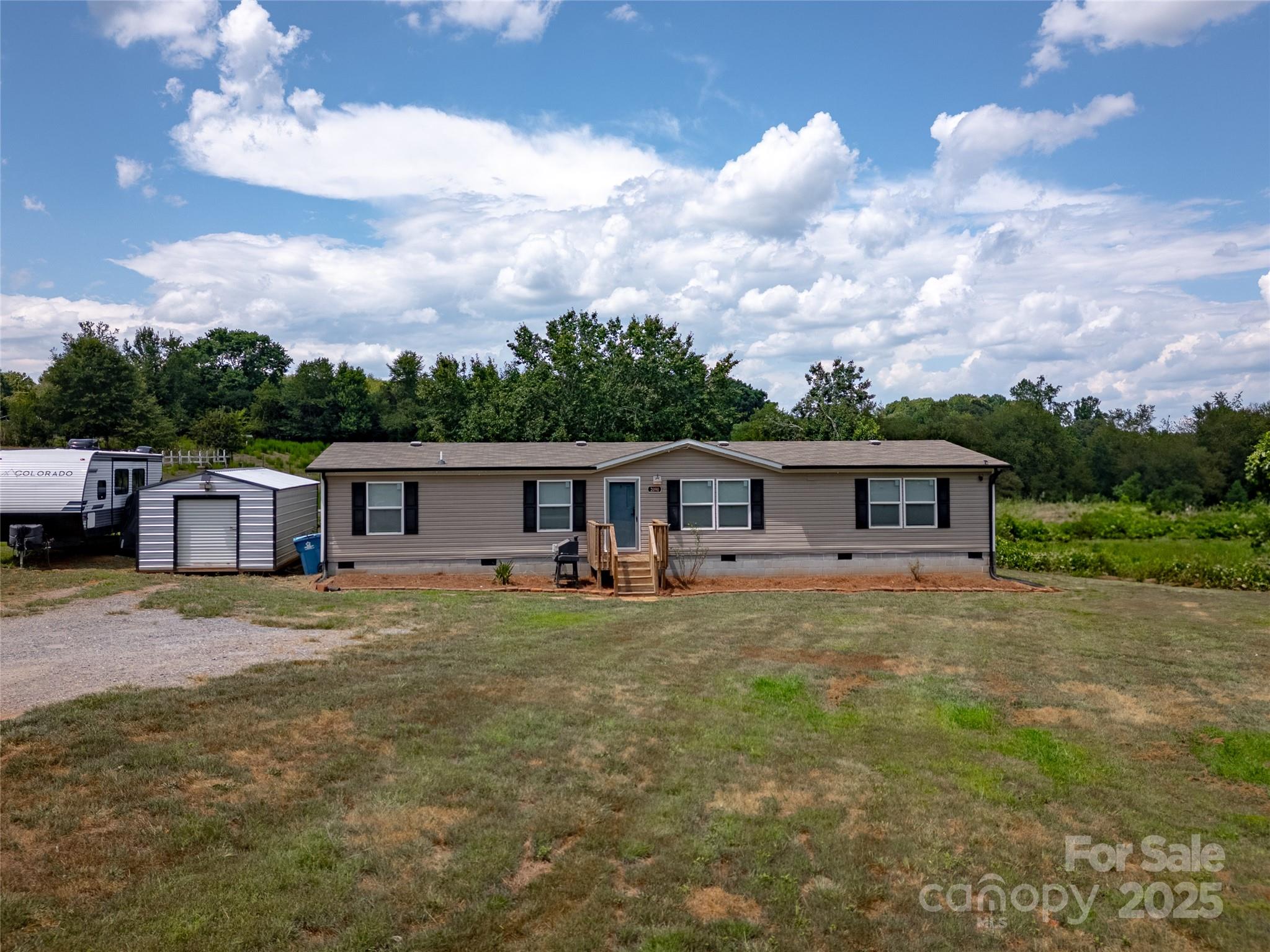 2090 Mesquite Lane Newton NC 28658