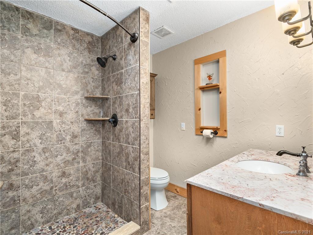 52 Wildwood Circle Fletcher NC 28732