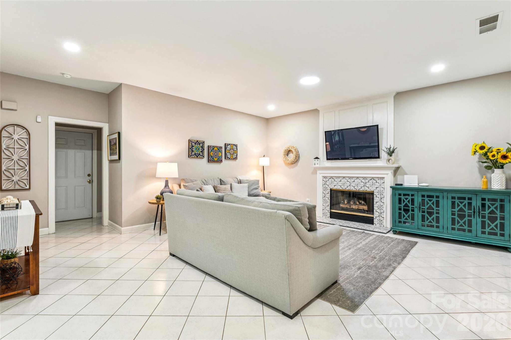 5719 Swanston Drive Charlotte NC 28269
