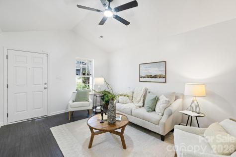 913 Tennyson Drive Charlotte NC 28208